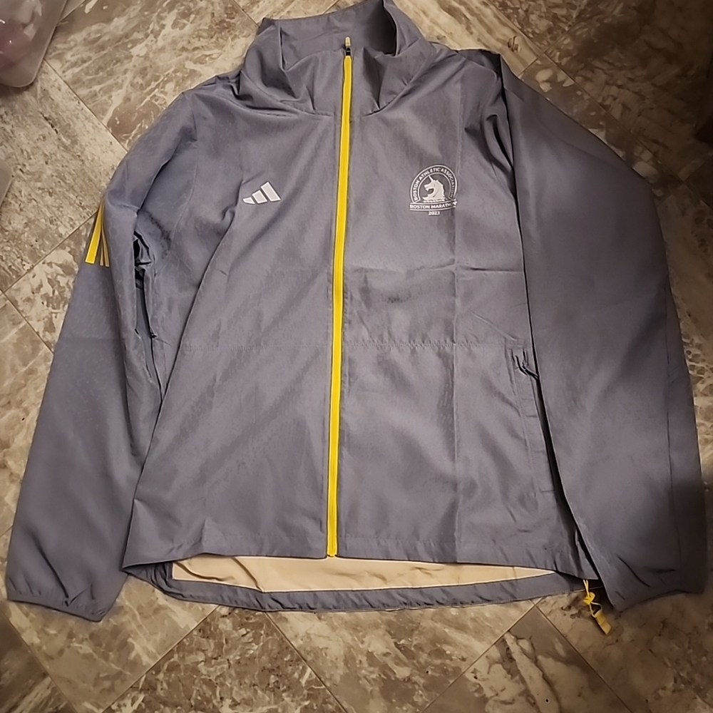 New Adidas Boston Marathon 2023 Celebration Running Jacket Woman's Size Large